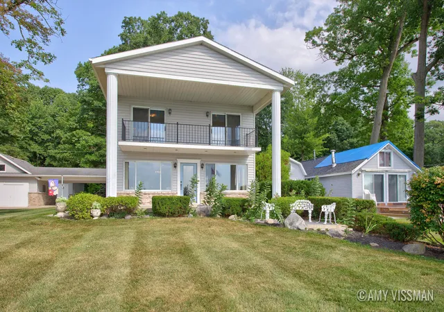 Photo 2 of Single family home for sale at 2083 Archwood Dr, Wayland, MI 49348 | MLS# 65026041194 | Listing updated on 2026-09-16