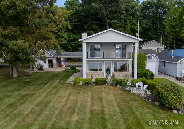 Photo 3 of Single family home for sale at 2083 Archwood Dr, Wayland, MI 49348 | MLS# 65026041194 | Listing updated on 2026-09-16