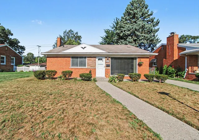 Photo 2 of Single family home for sale at 13429 Garfield St, Redford, MI 48239 | MLS# 81026041214 | Listing updated on 2026-09-04