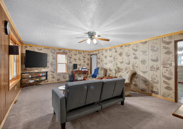 2nd image of 232 Bender St, Jackson, MI 49202 | MLS# 55026041219