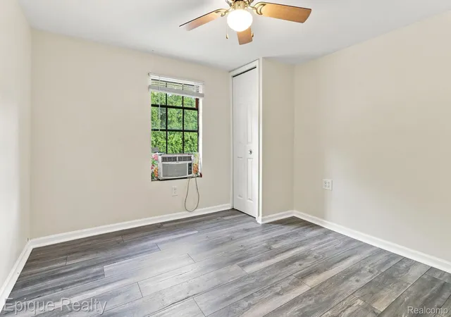 Photo 4 of Single family home for sale at 5972 Vernon St, Van Buren Township, MI 48111 | MLS# 20261062265 | Listing updated on 2026-08-21