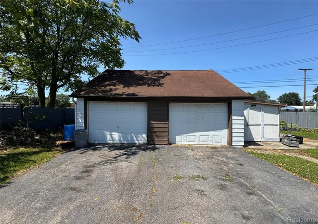 Photo 4 of Single family home for sale at 36024 Goddard Rd, Romulus, MI 48174 | MLS# 20261062266 | Listing updated on 2026-08-21