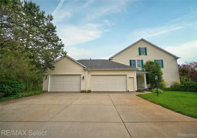 Photo 3 of Single family home for sale at 8211 Burleigh Rd, Grand Blanc, MI 48439 | MLS# 20261062268 | Listing updated on 2026-08-08