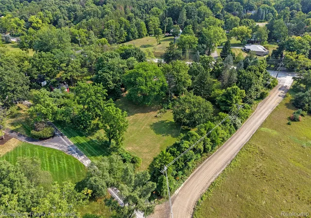 Photo 3 of Land for sale at 5260 Orion Rd, Rochester, MI 48306 | MLS# 20261062277 | Listing updated on 2026-08-16