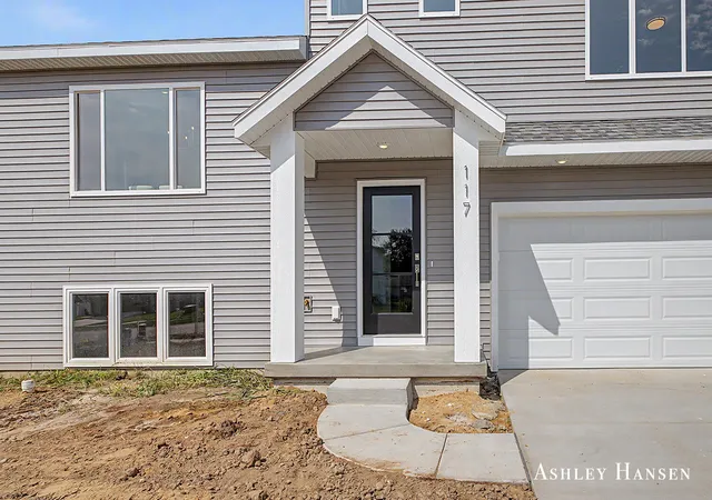Photo 2 of Single family home for sale at 117 Chase Nw, Kent City, MI 49330 | MLS# 65026041231 | Listing updated on 2026-08-12