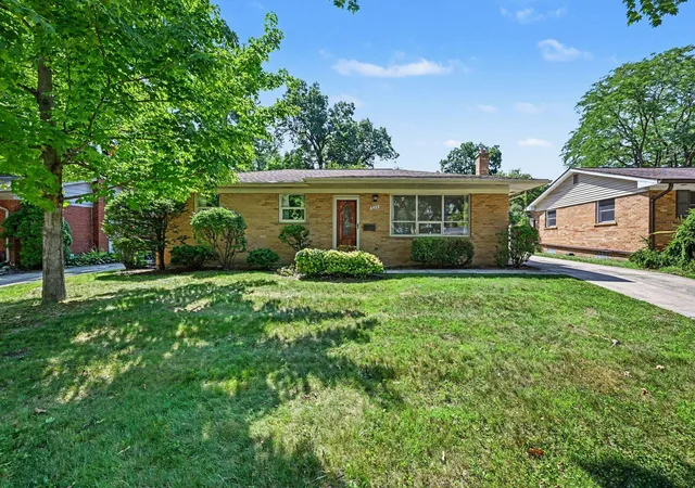 1st image of 629 Duane Ct, Ann Arbor, MI 48103 | MLS# 81026041229