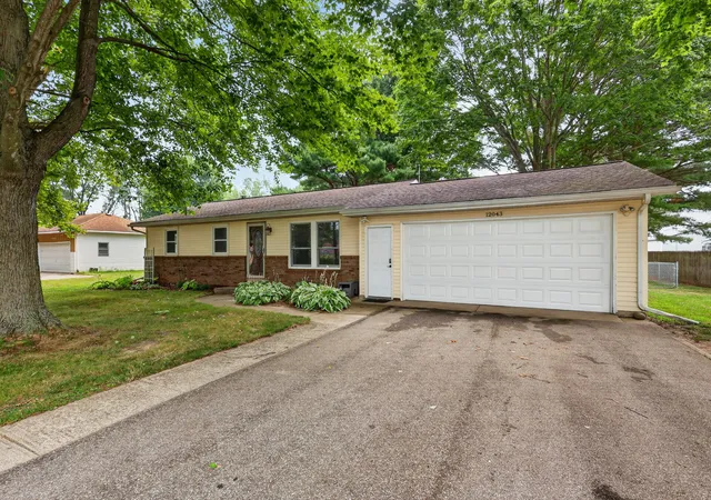 1st image of 12043 S Sprinkle Rd, Vicksburg, MI 49097 | MLS# 66026041242