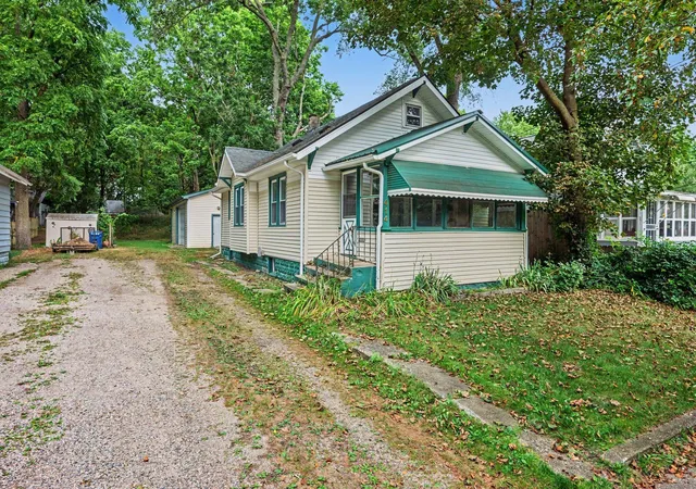 Photo 1 of Single family home for sale at 414 Trimble Ave, Kalamazoo, MI 49048 | MLS# 66026041248 | Listing updated on 2026-09-08