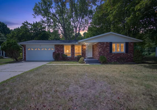 Photo 1 of Sale Pending at 145 Mohawk St, Jackson, MI 49203 | MLS# 55026041255 | Listing updated on 2026-09-10