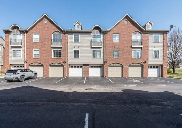 30th image of 120 W Oakbrook Dr, Ann Arbor, MI 48103 | MLS# 81026041251