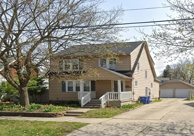Photo 1 of Sale Pending at 857 Aberdeen Ne St, Grand Rapids, MI 49505 | MLS# 58050217763 | Listing updated on 2026-09-30