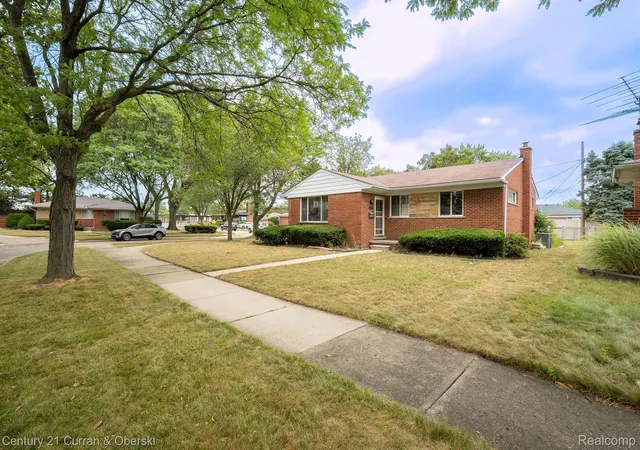 Photo 3 of Single family home for sale at 27227 W Pleasant Ridge St, Dearborn Heights, MI 48127 | MLS# 20261062309 | Listing updated on 2026-08-19