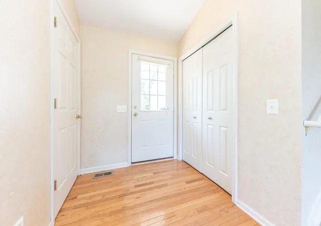 Photo 3 of Single family home for sale at 7575 Warwick Dr, Ypsilanti, MI 48197 | MLS# 81026041273 | Listing updated on 2026-09-11