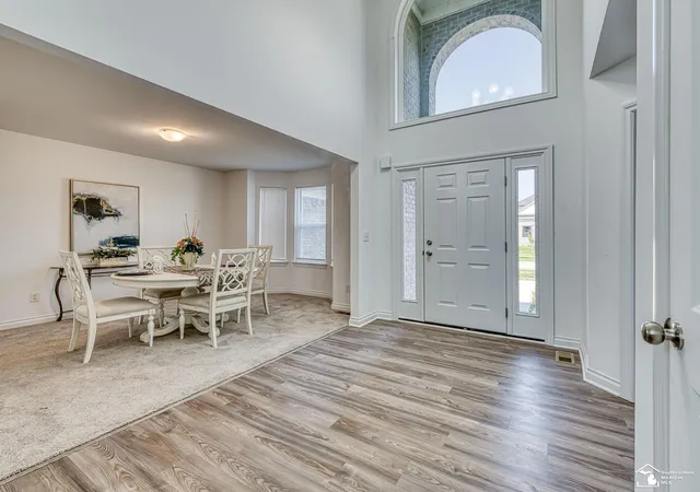 4th image of 32220 Adam Brown Dr, Rockwood, MI 48173 | MLS# 57050217769