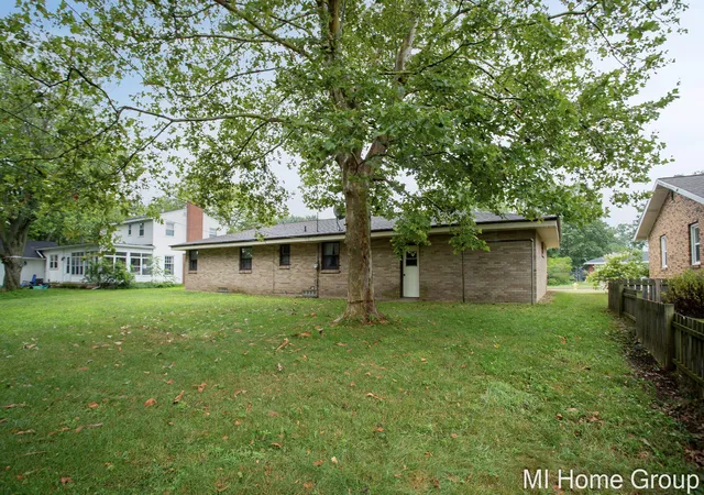 Photo 4 of Single family home for sale at 311 W 32nd Street, Holland, MI 49423 | MLS# 71026041275 | Listing updated on 2026-08-07