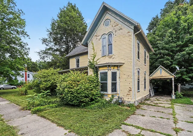 Photo 2 of Single family home for sale at 315 East St, Three Rivers, MI 49093 | MLS# 66026041276 | Listing updated on 2026-08-07