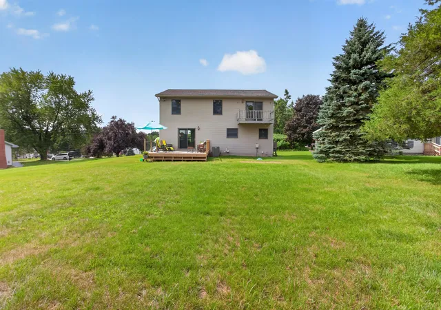 Photo 3 of Single family home for sale at 268 Somerset Dr, Brooklyn, MI 49230 | MLS# 55026041289 | Listing updated on 2026-09-11