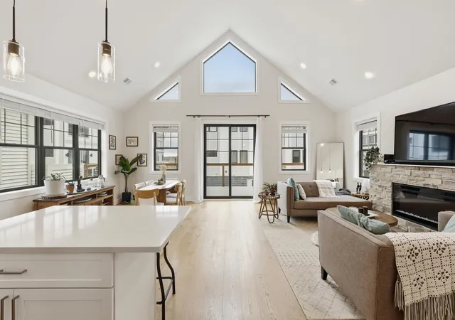 3rd image of 629 Fairview Ave Ne #1, Grand Rapids, MI 49503 | MLS# 65026041305