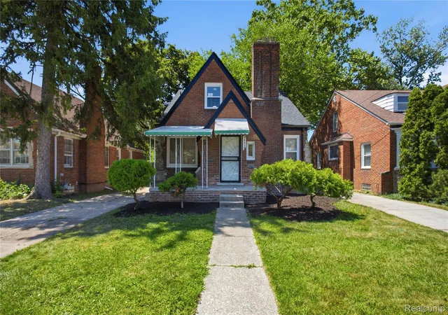 Photo 3 of Single family home for sale at 16853 Lindsay St, Detroit, MI 48235 | MLS# 20261062345 | Listing updated on 2026-09-10