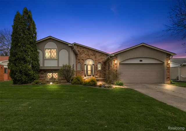 Photo 1 of Single family home for sale at 5114 Fedora Dr, Troy, MI 48085 | MLS# 20261062349 | Listing updated on 2026-09-13
