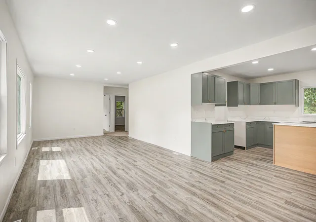 Photo 4 of Single family home for sale at 2804 Kibby Rd, Jackson, MI 49203 | MLS# 55026041308 | Listing updated on 2026-09-23