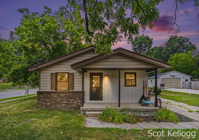 1st image of 3822 3824 Burlingame Ave Sw, Wyoming, MI 49509 | MLS# 65026041313