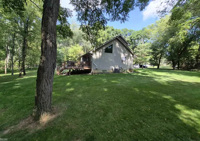 Photo 2 of Single family home for sale at 11383 Whispering Pines Trl, Fenton, MI 48430 | MLS# 5050217793 | Listing updated on 2026-08-31