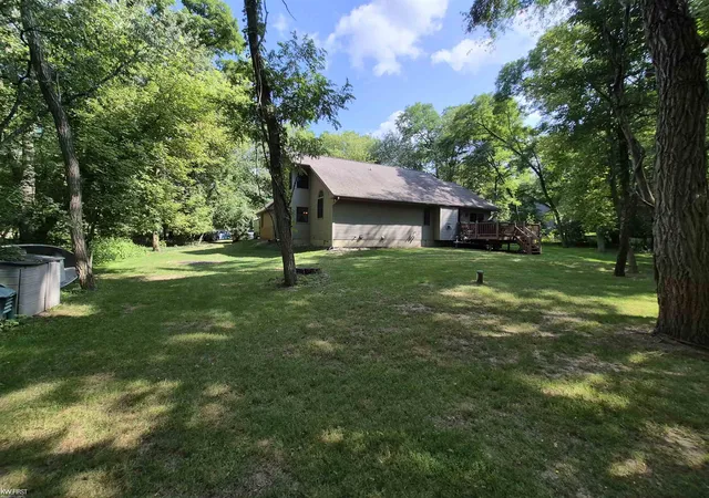 Photo 3 of Single family home for sale at 11383 Whispering Pines Trl, Fenton, MI 48430 | MLS# 5050217793 | Listing updated on 2026-08-31