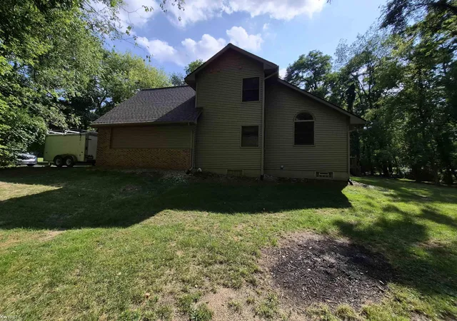 Photo 3 of Single family home for sale at 11383 Whispering Pines Trl, Fenton, MI 48430 | MLS# 5050217793 | Listing updated on 2026-08-31