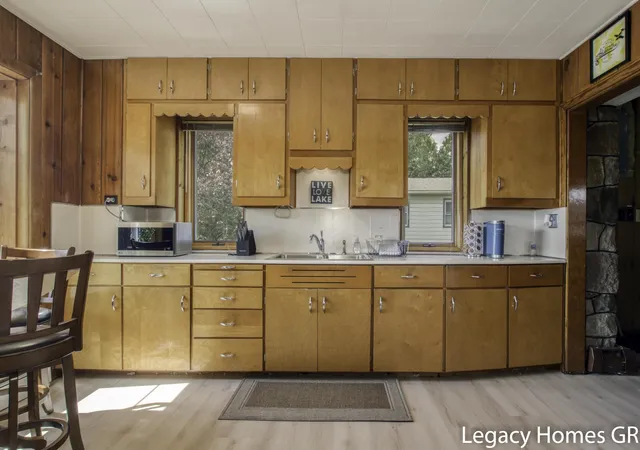 3rd image of 762 Parkwood Dr, Six Lakes, MI 48886 | MLS# 65026041323