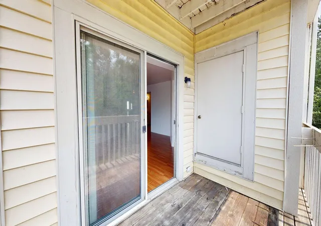 Photo 3 of Condo for sale at 2201 S Huron Pkwy #1, Ann Arbor, MI 48104 | MLS# 81026041325 | Listing updated on 2026-09-02