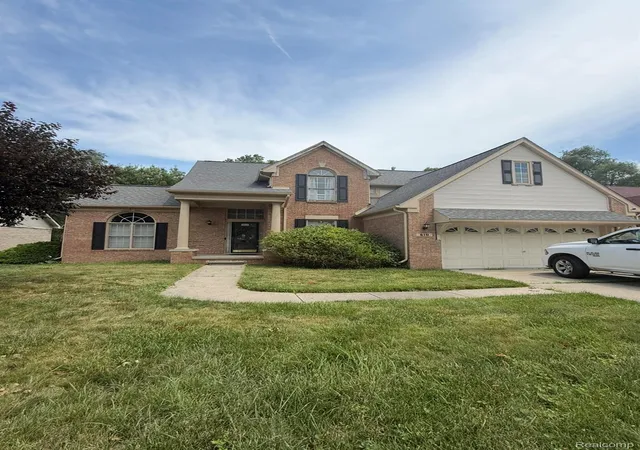 Photo 1 of Sale Pending at 610 Clairpointe Woods Dr, Detroit City Wayne, MI 48215 | MLS# 20261062381 | Listing updated on 2026-09-02