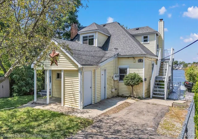 Photo 3 of Single family home for sale at 16 S N Shore Dr, Lake Orion, MI 48362 | MLS# 20261062382 | Listing updated on 2026-08-25