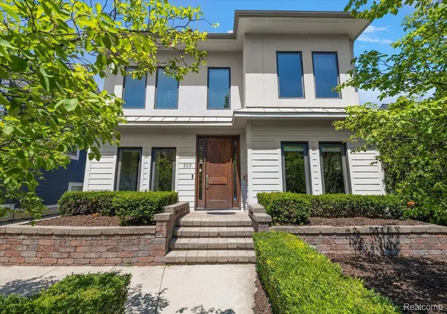 Photo 2 of Single family home for sale at 559 Bennaville Ave, Birmingham, MI 48009 | MLS# 20261062383 | Listing updated on 2026-09-06