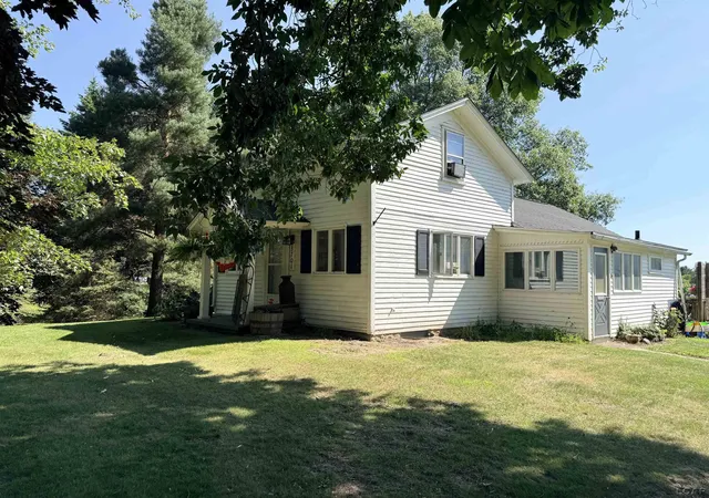 Photo 1 of Single family home for sale at 3701 Rogers Hwy, Britton, MI 49229 | MLS# 56050217800 | Listing updated on 2026-08-25