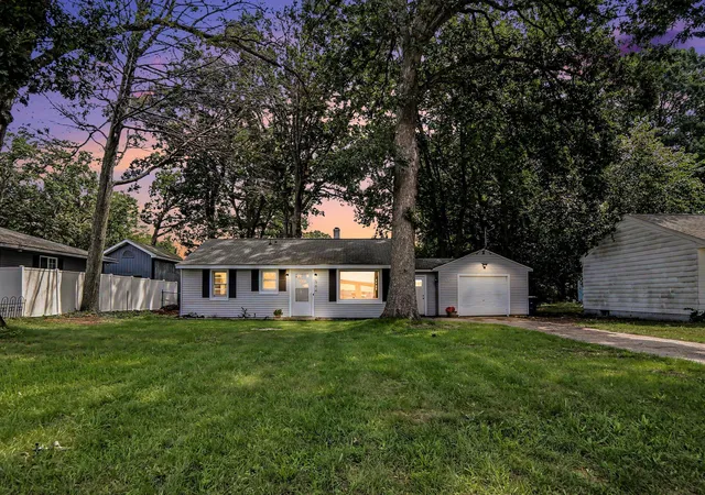 Photo 1 of Sale Pending at 384 N 6th Avenue, Fruitport, MI 49415 | MLS# 71026041332 | Listing updated on 2026-08-20