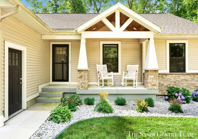 Photo 4 of Single family home for sale at 7285 Sue Marie Ln, Muskegon, MI 49442 | MLS# 71026041340 | Listing updated on 2026-09-03