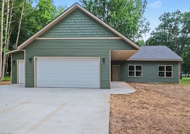 2nd image of 9621 Sunset Shores Dr, Stanwood, MI 49346 | MLS# 72026041351