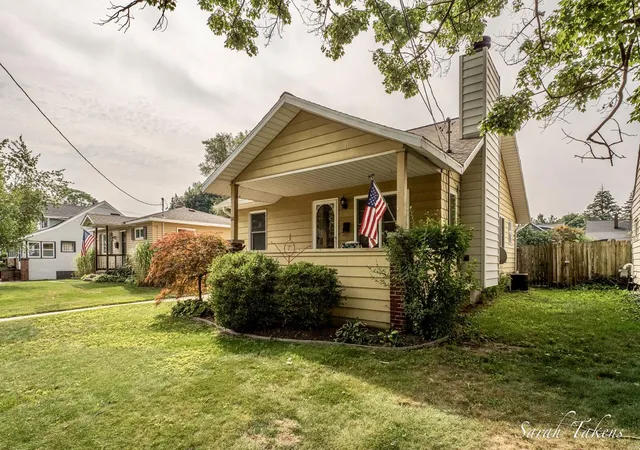 25th image of 116 35th St Se, Grand Rapids, MI 49548 | MLS# 65026041349