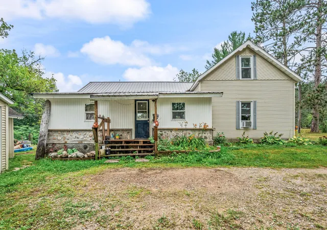 1st image of 10055 8 Mile Rd, Evart, MI 49631 | MLS# 72026041359