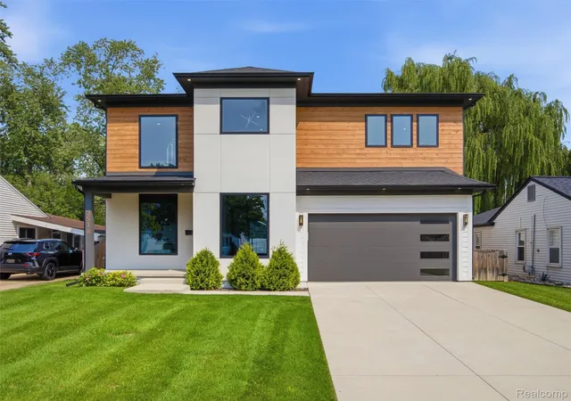 Photo 3 of Single family home for sale at 3516 Linwood Ave, Royal Oak, MI 48073 | MLS# 20261062417 | Listing updated on 2026-10-17