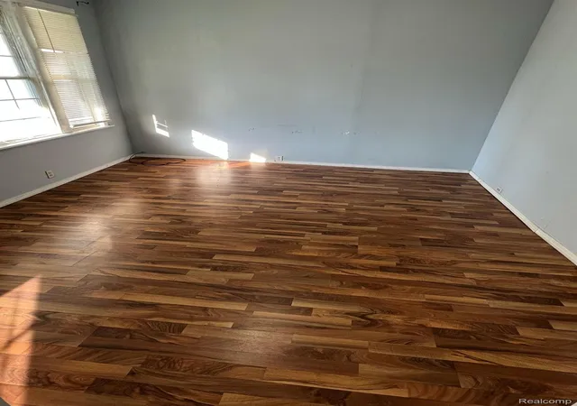 Photo 3 of Single family home for sale at 5582 Caniff St, Hamtramck, MI 48212 | MLS# 20261062420 | Listing updated on 2026-08-08