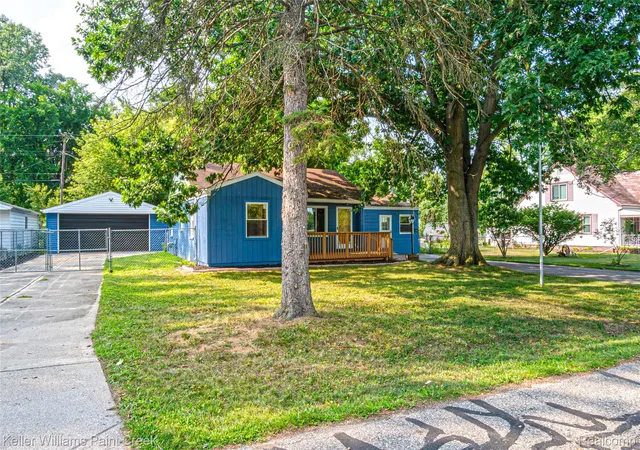 Photo 2 of Single family home for sale at 19421 Filmore St, Southfield, MI 48075 | MLS# 20261062424 | Listing updated on 2026-08-25