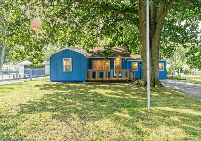 Photo 3 of Single family home for sale at 19421 Filmore St, Southfield, MI 48075 | MLS# 20261062424 | Listing updated on 2026-08-25