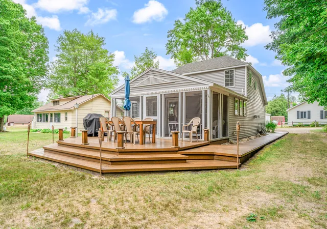 1st image of 8786 E Lake Dr, Hesperia, MI 49421 | MLS# 72026041368
