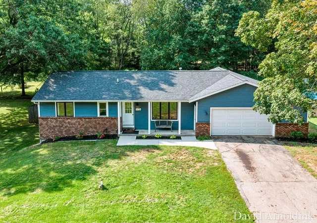 1st image of 16726 James St, Holland, MI 49424 | MLS# 71026041366