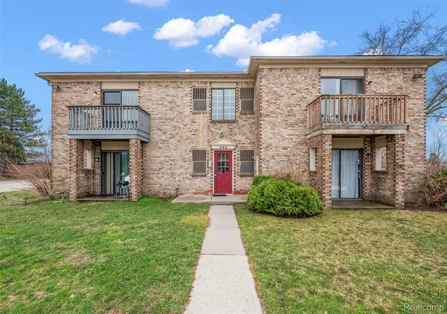 Photo 2 of Condo for sale at 286 E 13 Mile Rd, Madison Heights, MI 48071 | MLS# 20261062429 | Listing updated on 2026-08-11