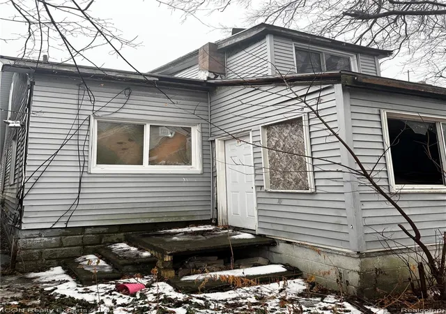 Photo 3 of Single family home for sale at 11012 Chelsea St, Detroit, MI 48213 | MLS# 20261062443 | Listing updated on 2026-08-11