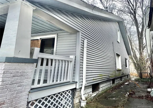 Photo 4 of Single family home for sale at 11012 Chelsea St, Detroit, MI 48213 | MLS# 20261062443 | Listing updated on 2026-08-11