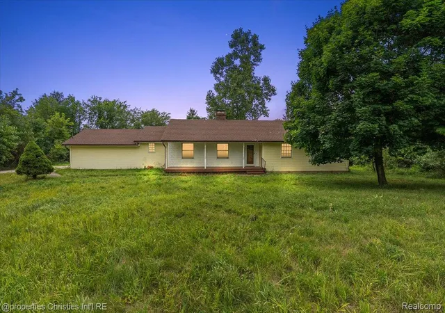 Photo 1 of Sale Pending at 13010 Oyster Lake Rd, Holly, MI 48442 | MLS# 20261062448 | Listing updated on 2026-09-16
